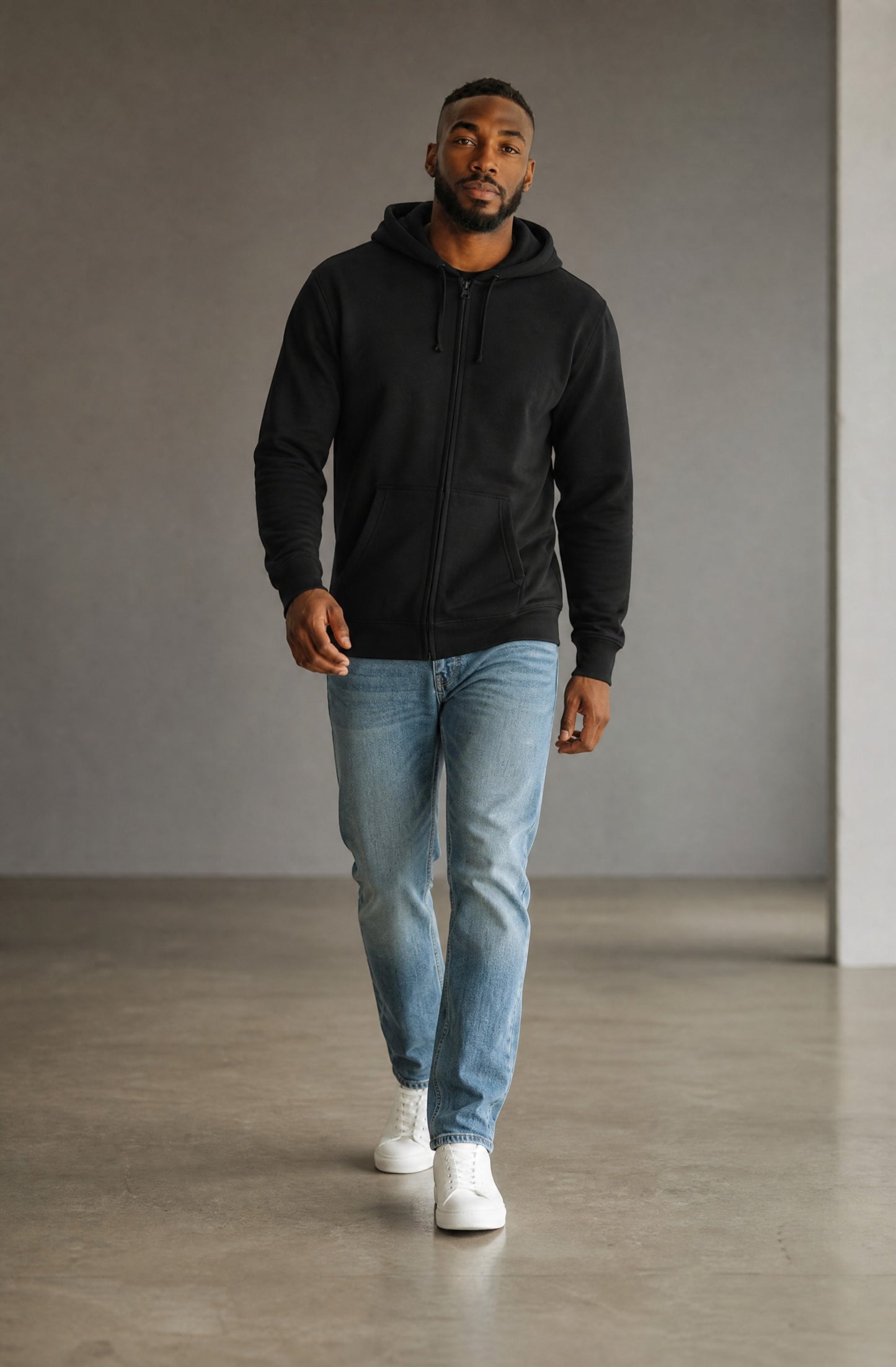OMINA Essentials black heavyweight fleece zip hoodie with double-layer hood and front pockets.