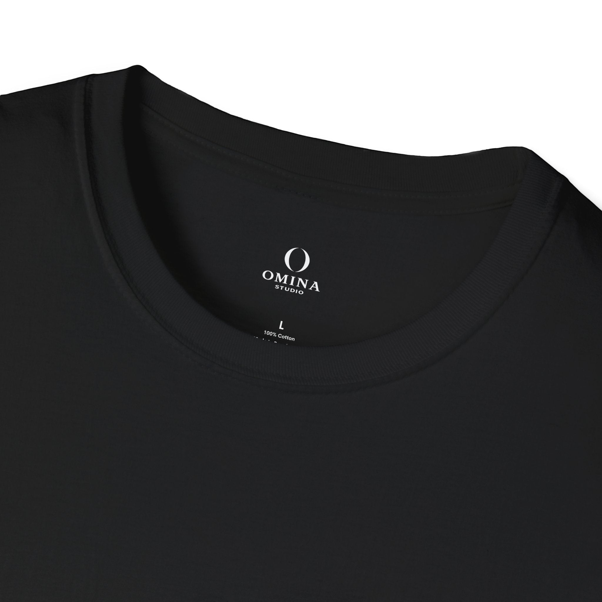 Omina minimalist black t-shirt in soft ring-spun cotton with a ribbed collar and printed inner neck label.