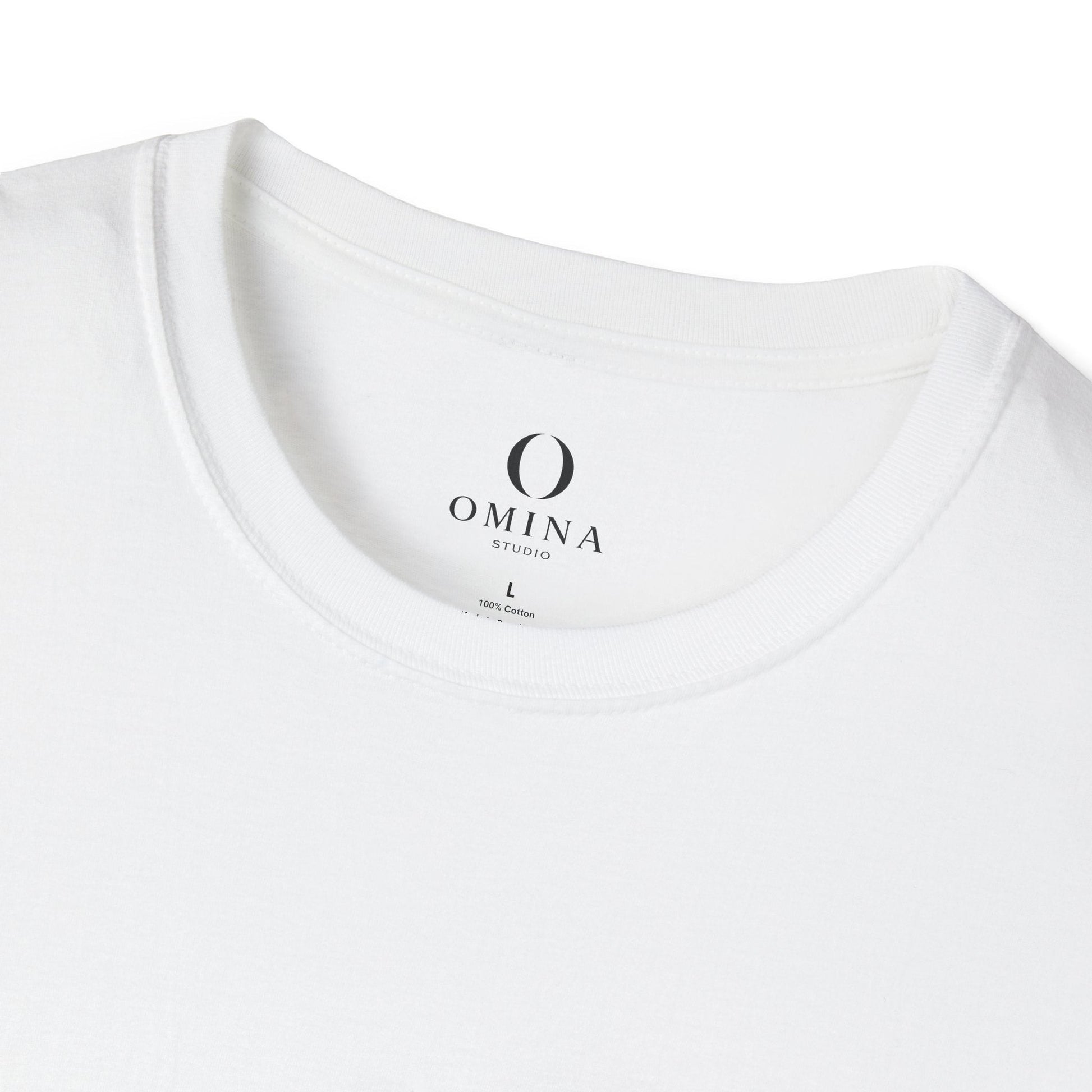 Omina white cotton t-shirt with ribbed collar and minimalist interior brand logo print