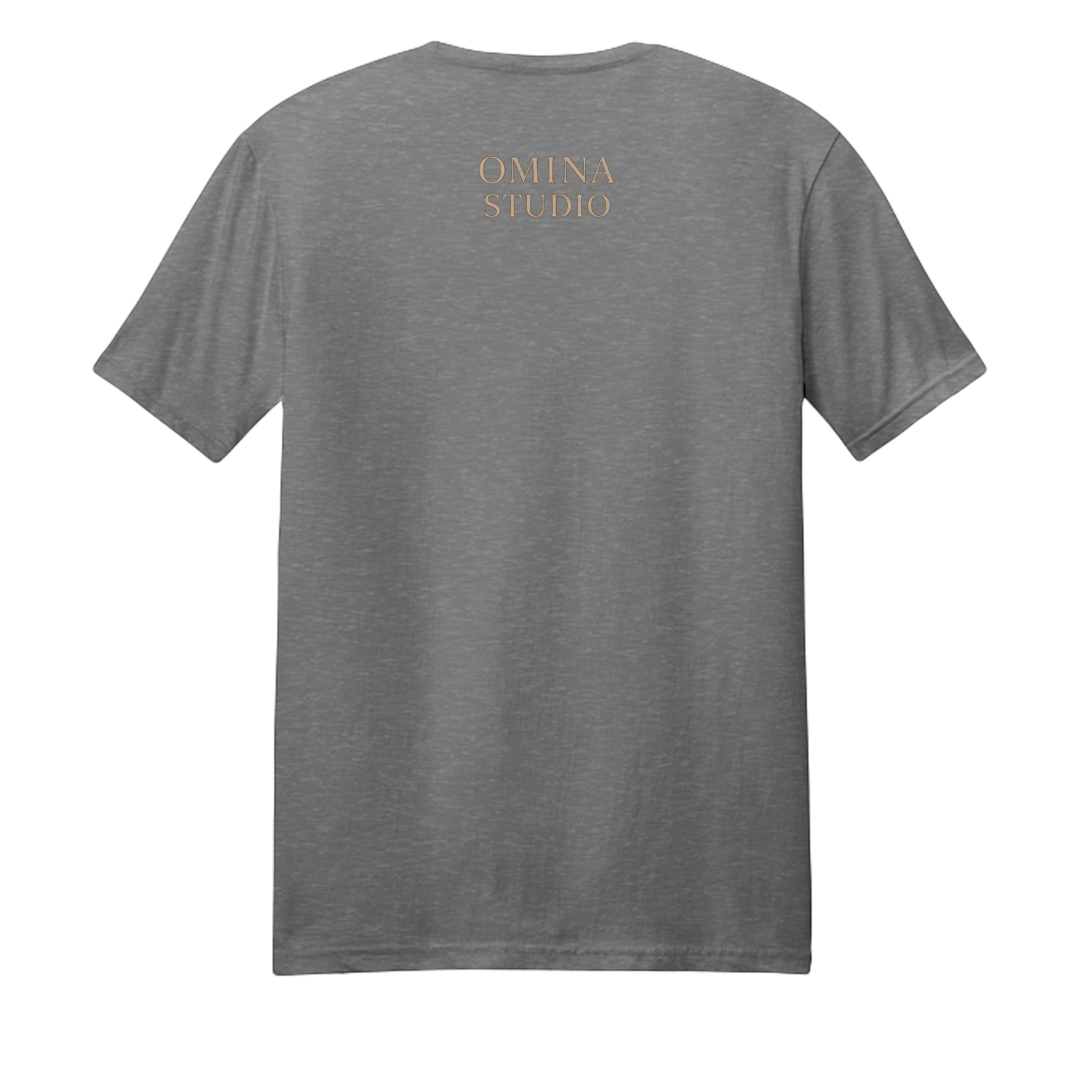 Omina Studio grey cotton t-shirt with a subtle graphic print on the back. Short sleeves, crew neck.